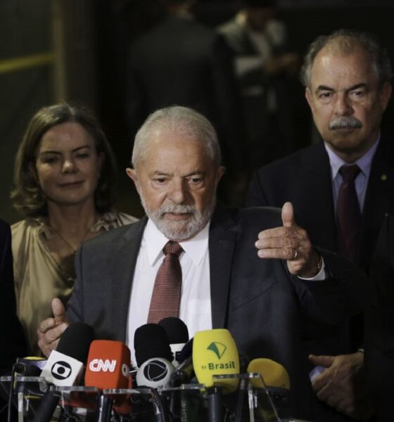 Lula diz que só definirá nomes para ministério após viagem ao Egito